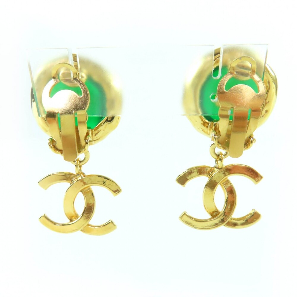CHANEL Vintage 95A Gripoix Coco Mark Swing Stone Earrings, Gold and Green, Ma... - Picture 3 of 6
